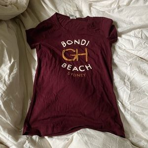 NWT Gilly Hicks Bondi Beach Burgundy T shirt